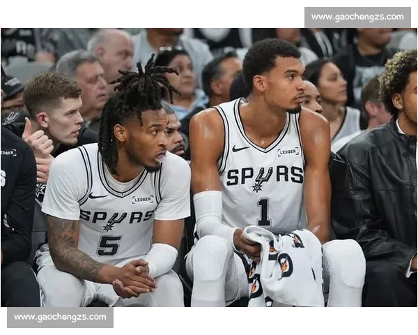 马刺vs巅峰对决年轻风暴与经验传承的硬碰硬之战走向未来 马刺vs巅峰对决年轻风暴与经验传承的硬碰硬之战走向未来